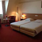 Suydersee Hotel 4*