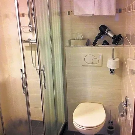 מלון Suydersee 4*