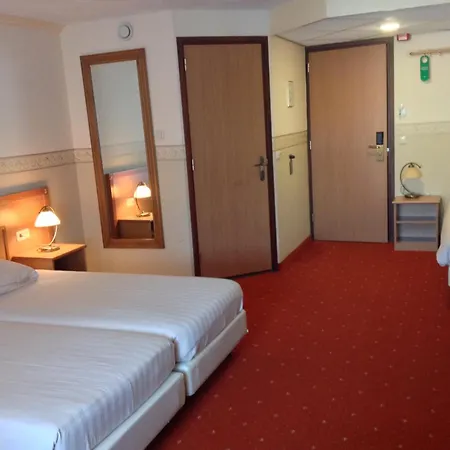Suydersee Hotell 4*