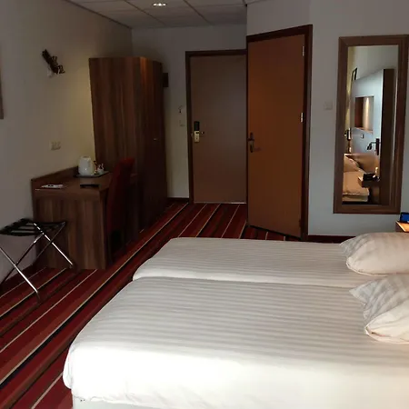 Suydersee Hotel 4*