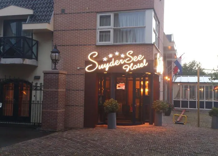 ホテル シャイダーセー 4*