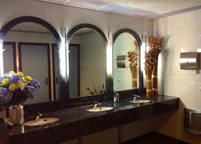 シャイダーセー 4*