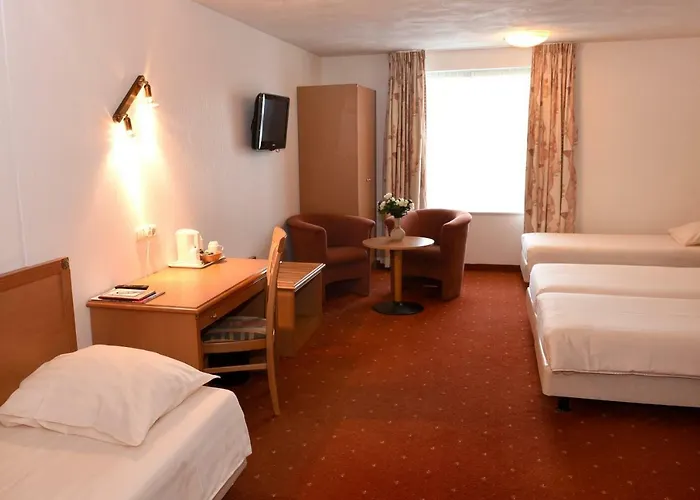 シャイダーセー 4* エンクホイゼン